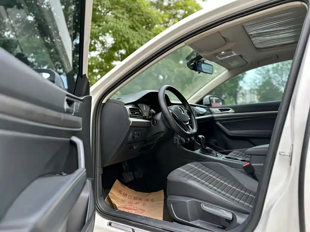 Lavida 280 TSI DSG Comfort