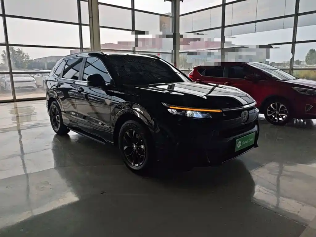 Breeze 240 TURBO 2 WD Luxury 5-seat