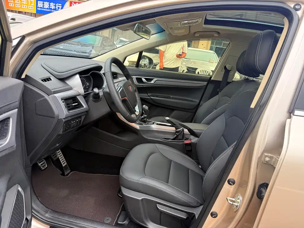 Emgrand GS Sport 1.4 T Manual Leading Style