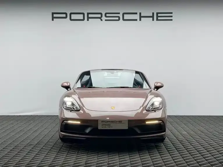 Porsche 718 Spyder 2.0 T