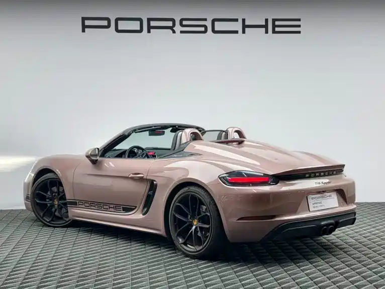 Porsche 718 Spyder 2.0 T