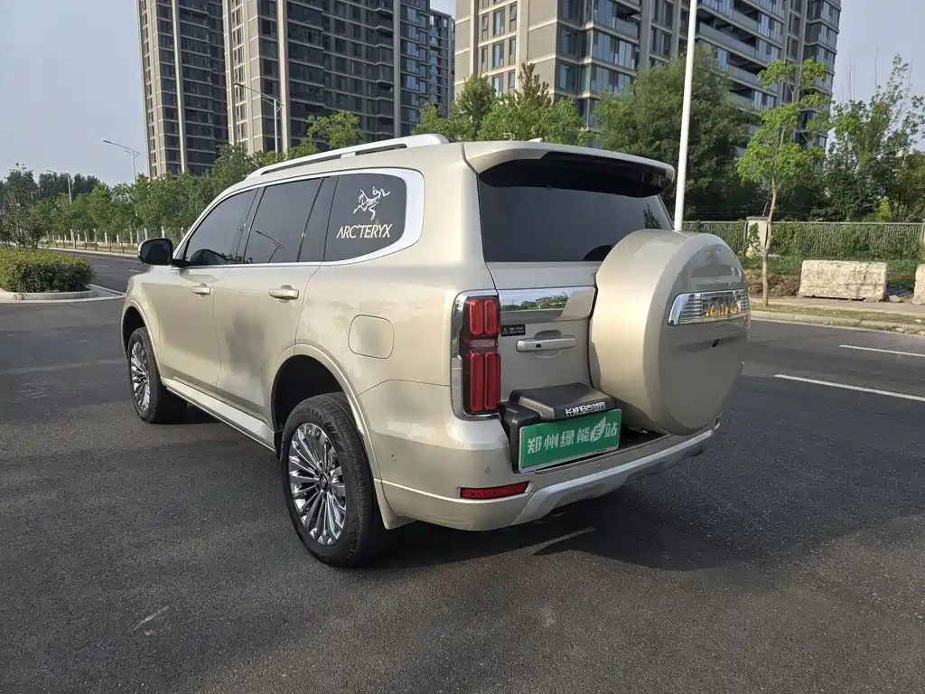Tank 500 NEV Hi4-T