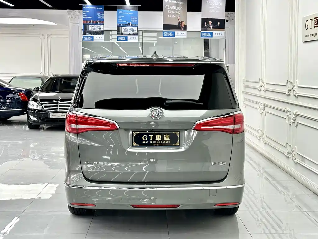Buick GL8 ES 28 T Luxury CN-V