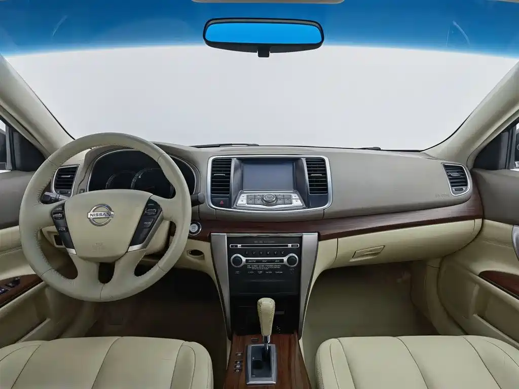 Teana 2.5 L XL Leading