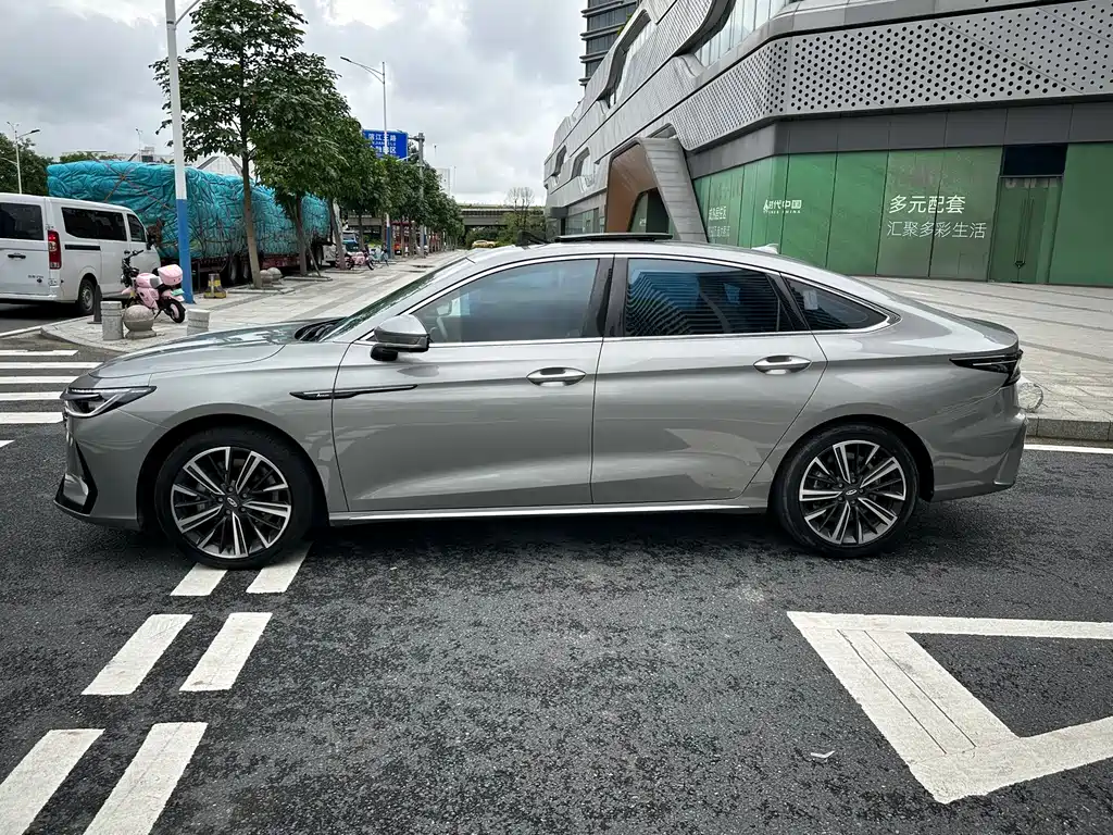 Arrizo 8 1.6 T DCT Comfort