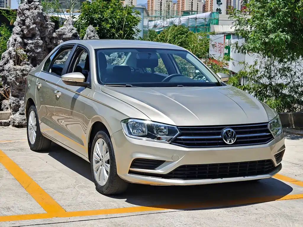 Bora 1.5 L Auto Fashion