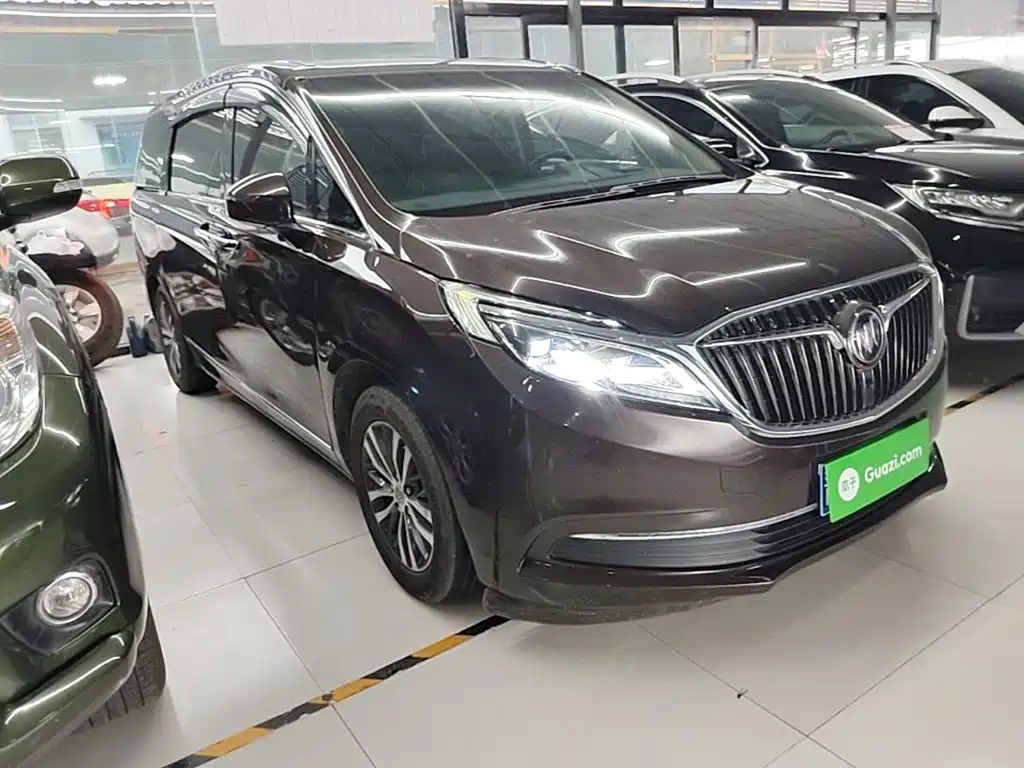 Buick GL8 ES 28 T Flagship CN-V