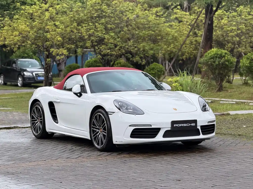 Porsche 718 Boxster 2.0 T