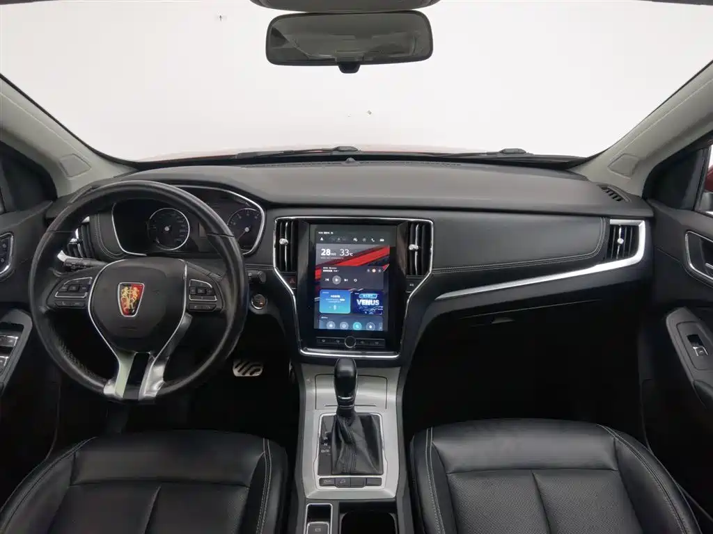 Roewe RX5 20 T 2 WD Auto Internet Smart Enjoyment