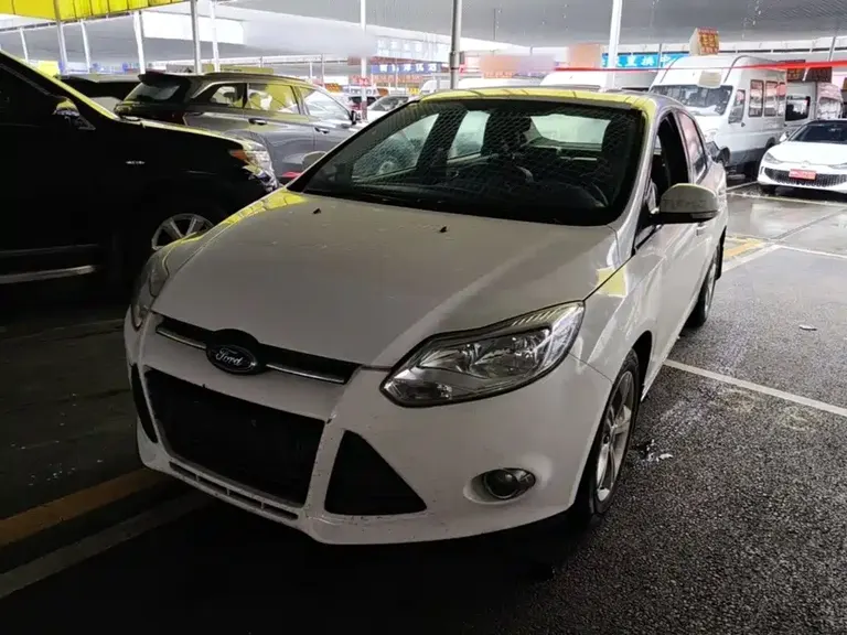 Ford Focus Sedan 1.6 L Auto Style