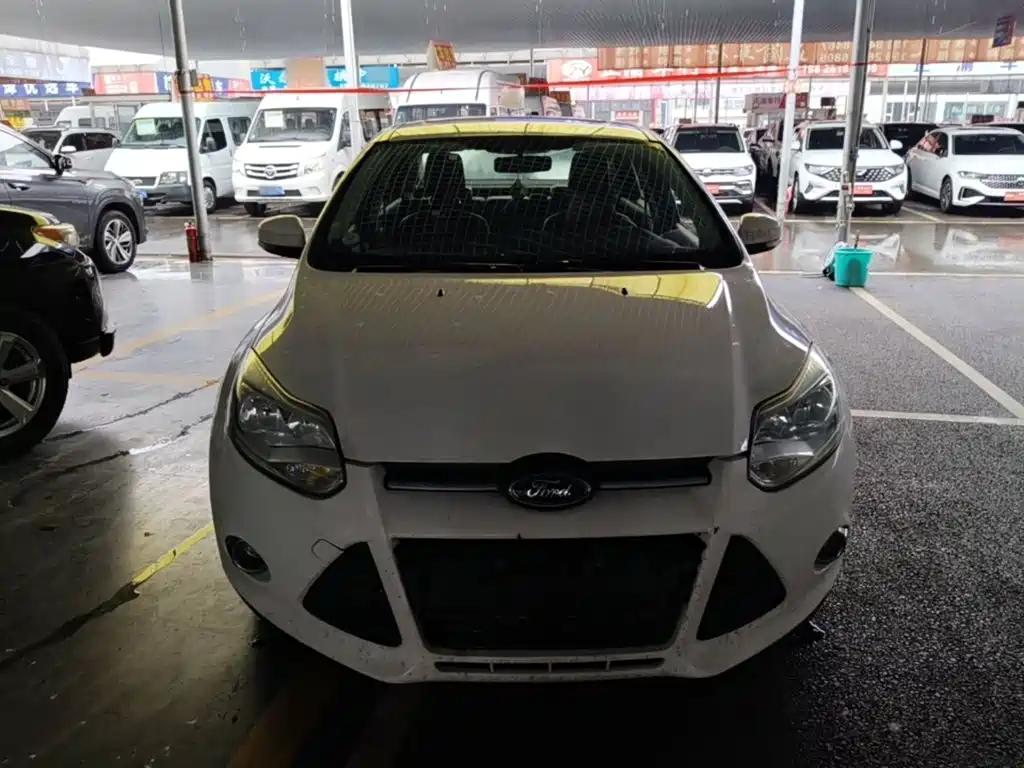 Focus Sedan 1.6 L Auto Style