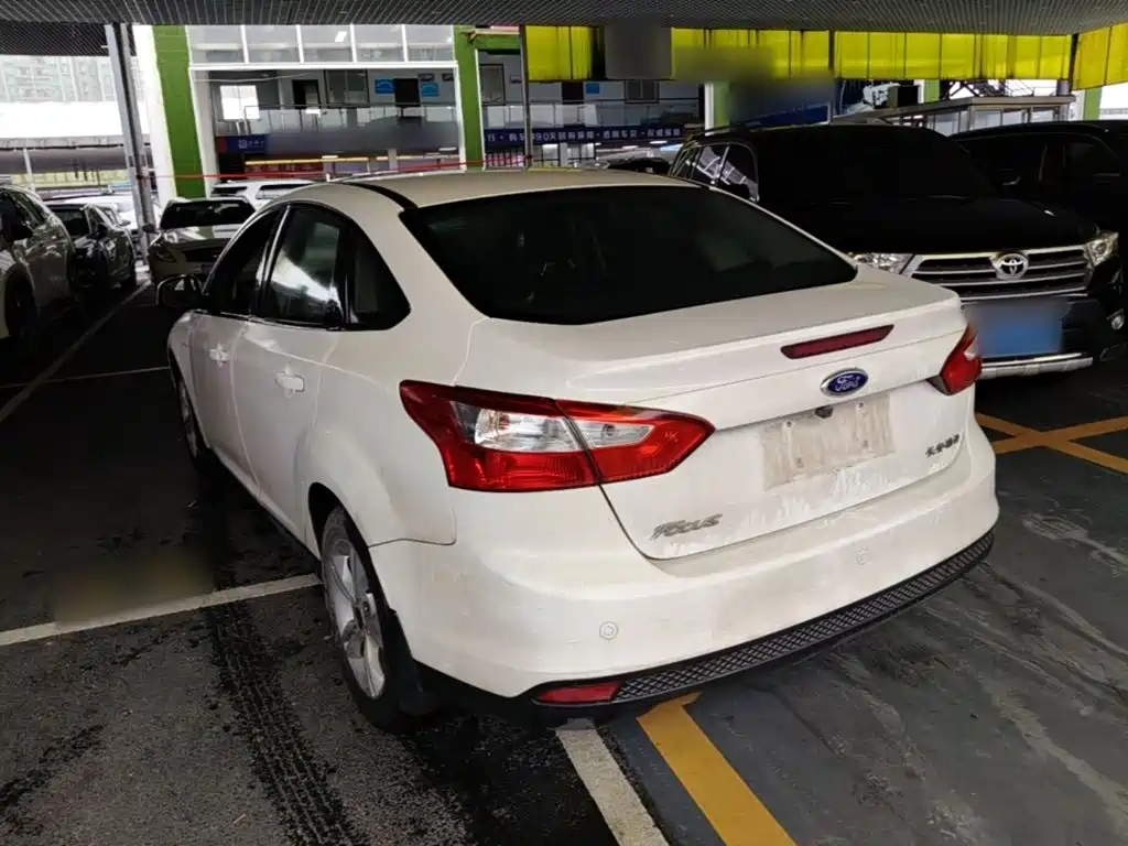 Focus Sedan 1.6 L Auto Style