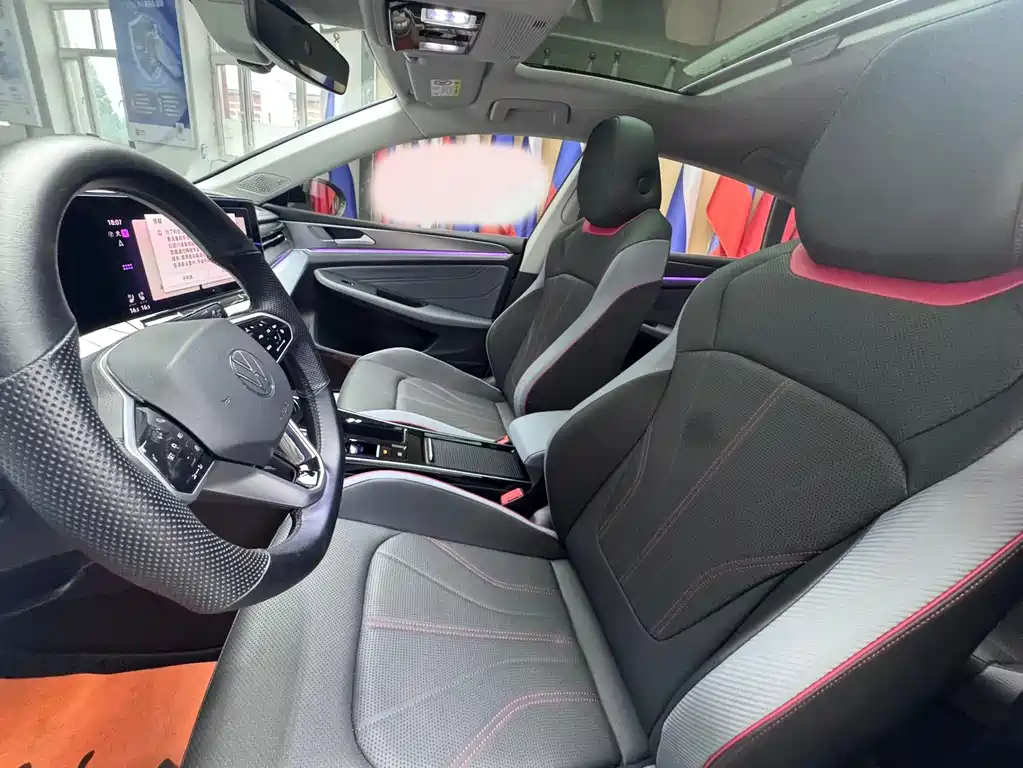 Lamando Lamando L 280 TSI DSG Super Hot Flagship