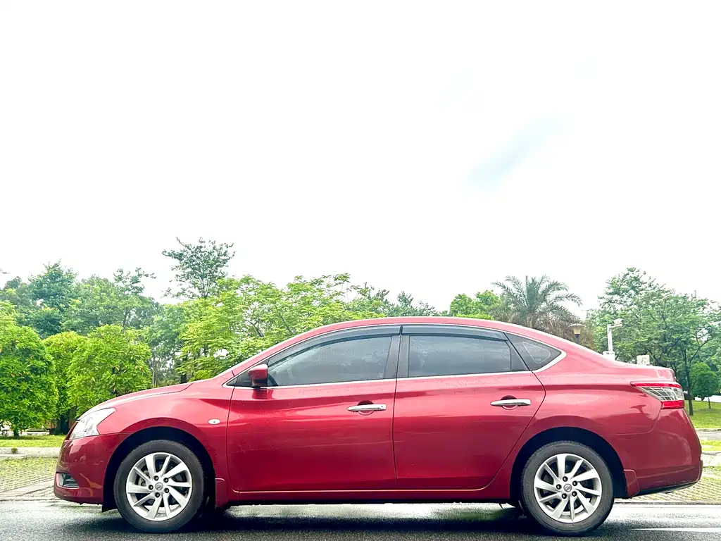 Sylphy 1.6 XV CVT Premium