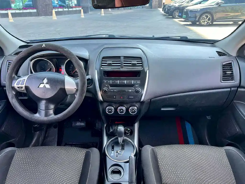 ASX 2.0 L CVT 2 WD Elite