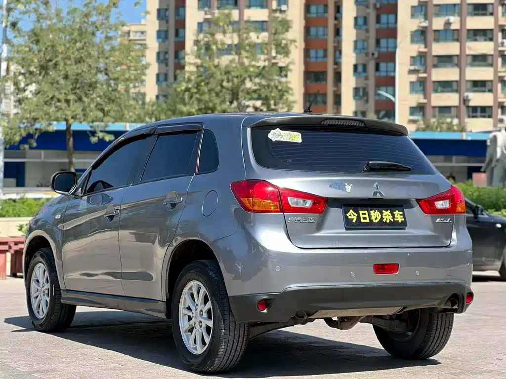ASX 2.0 L CVT 2 WD Elite