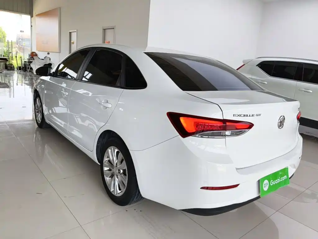 Excelle GT Facelift Exemplary 1.5 L Auto Elite