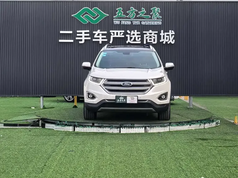 Ford Edge EcoBoost 245 4 WD Supreme Sharp 7-seat