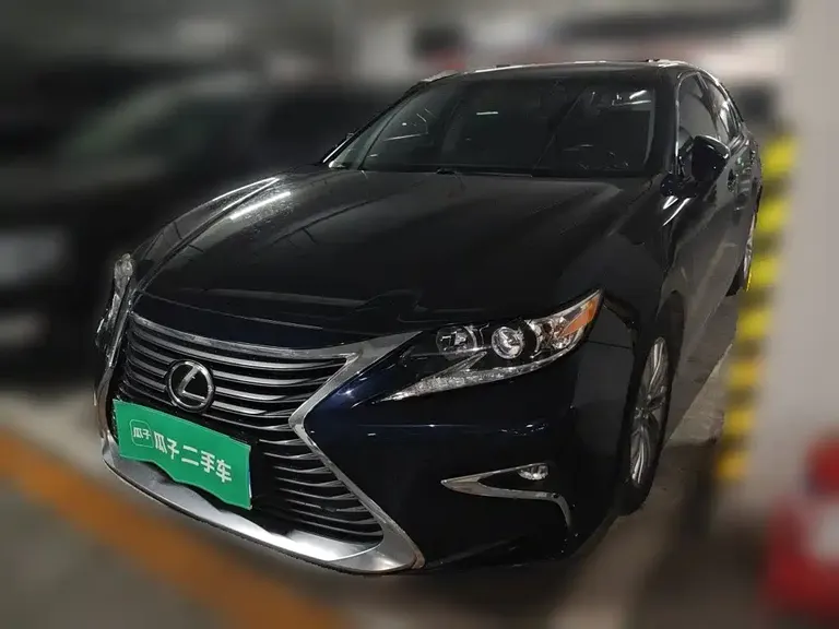 Lexus ES 200 Elite