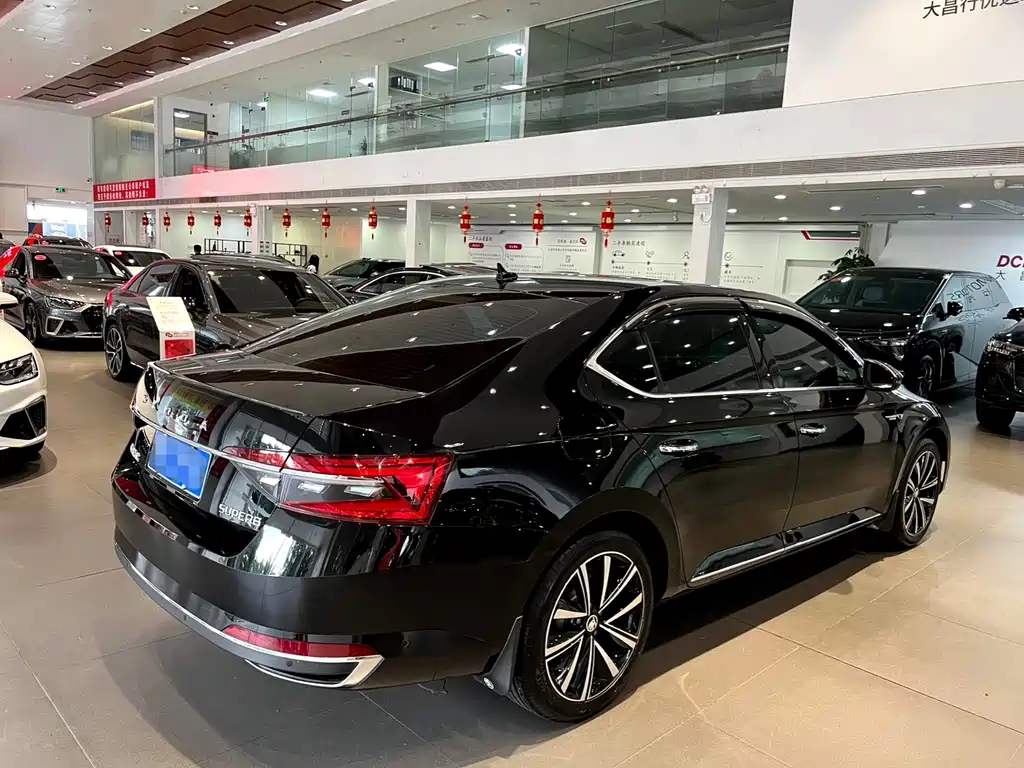 Superb Facelift TSI280 DSG Premium