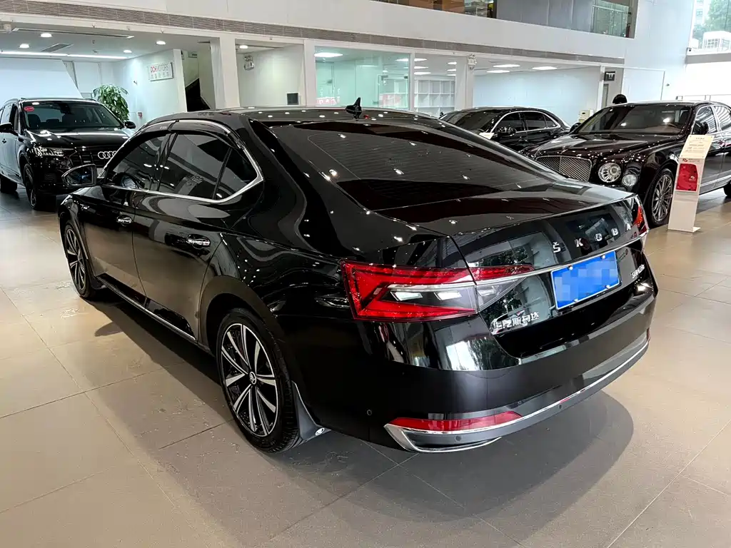 Superb Facelift TSI280 DSG Premium