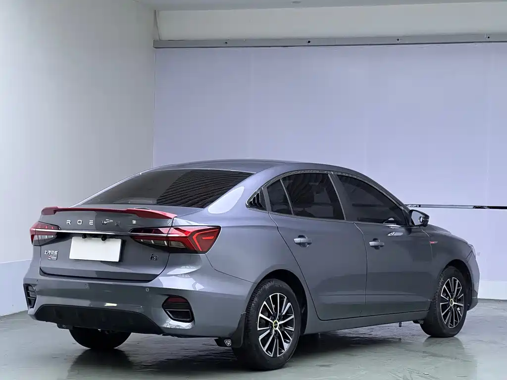 Roewe i5 1.5 L CVT Diamond