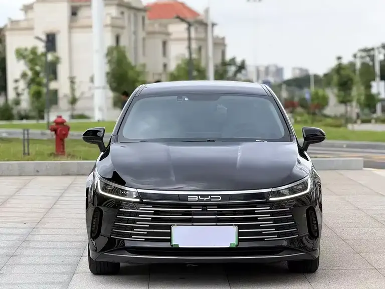 BYD Destroyer 05 Champion DM-i 55 KM Luxury