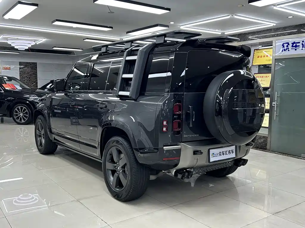 Land Rover Defender 110 3.0 T P400 X-DYNAMIC HSE