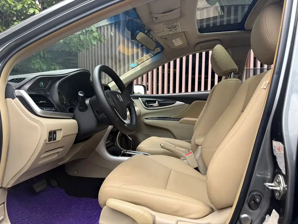 Crider 1.8 L Auto Luxury