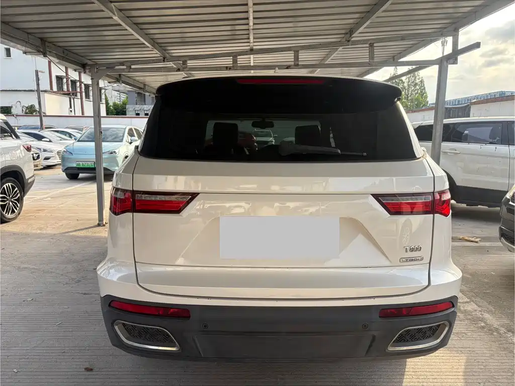 众泰T800 众泰T800 2018款 2.0 T 自动尊享智联型 7座
