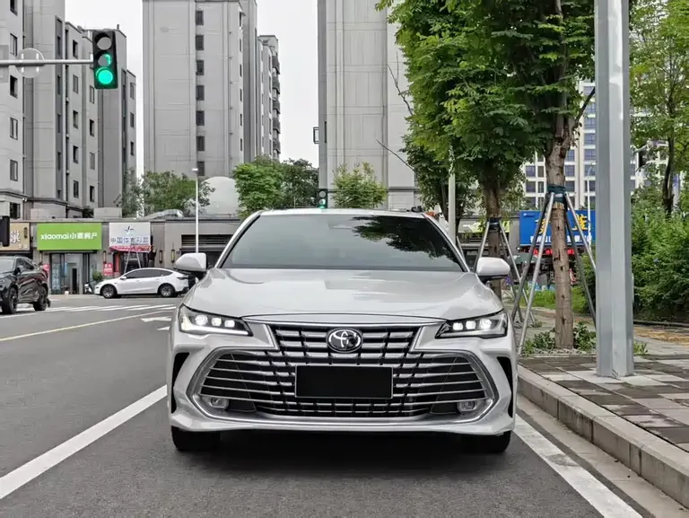 Toyota Avalon 2.0 L Progressive