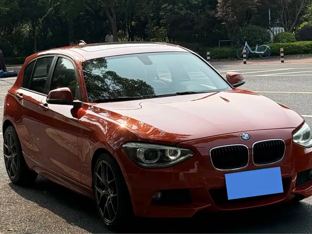 BMW 1 Series (Import) Facelift 118 i Leading