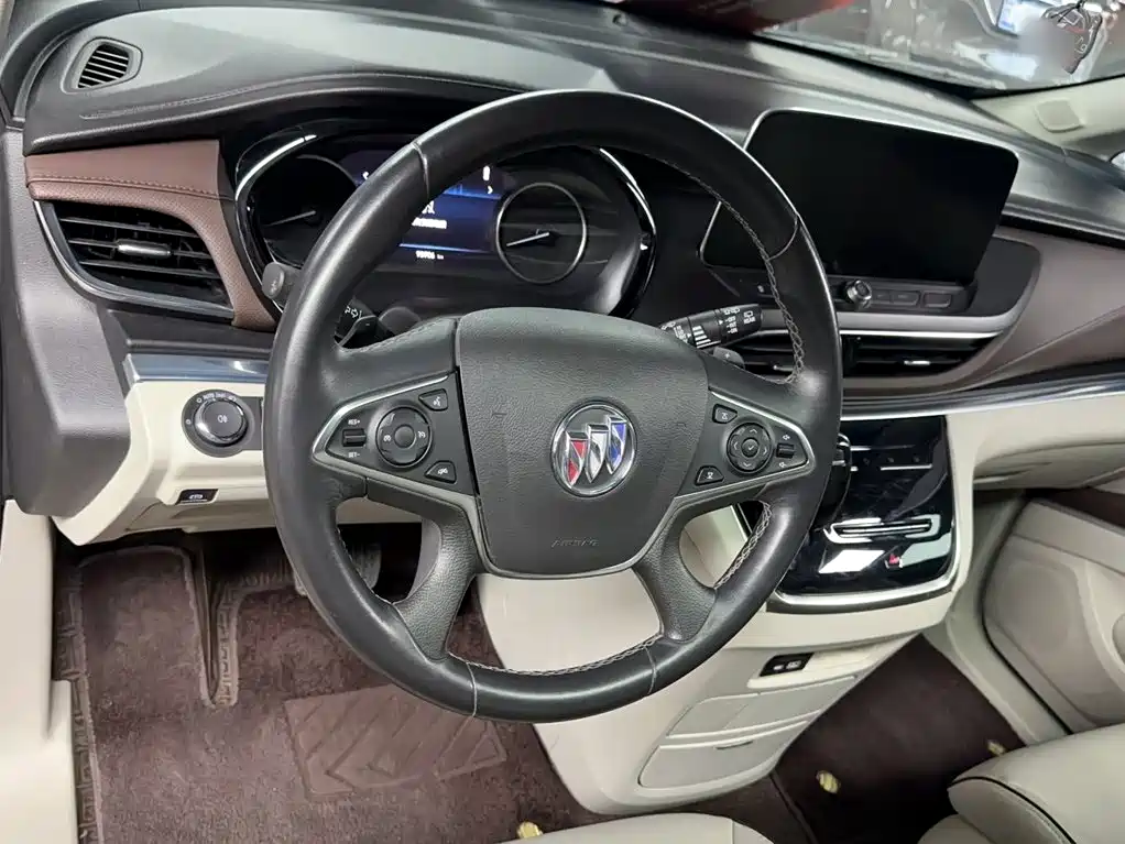 Buick GL8 Land Official Cabin 652 T Luxury