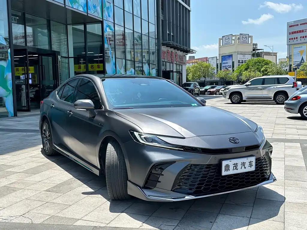 Camry 凯美瑞 2025款 双擎 2.0 HXS 光辉版
