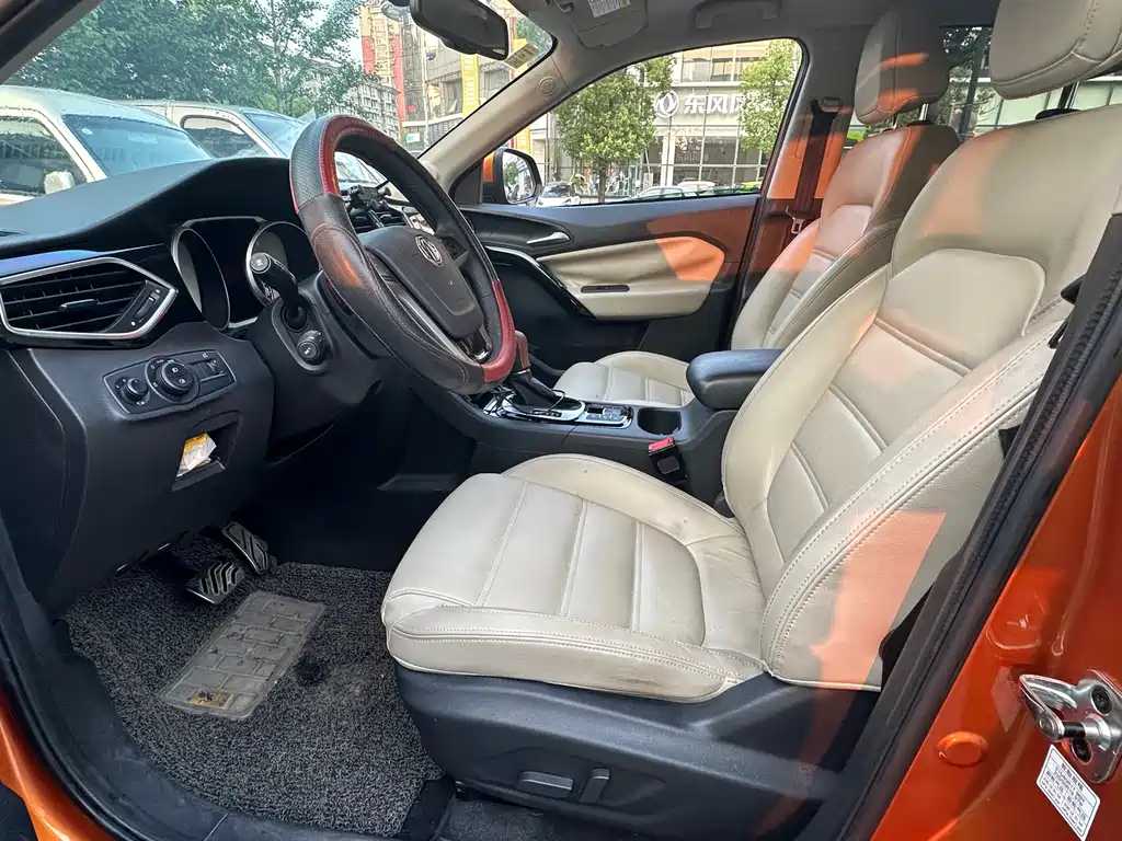 Ruiteng 2.0 TGI TST 4 WD Flagship