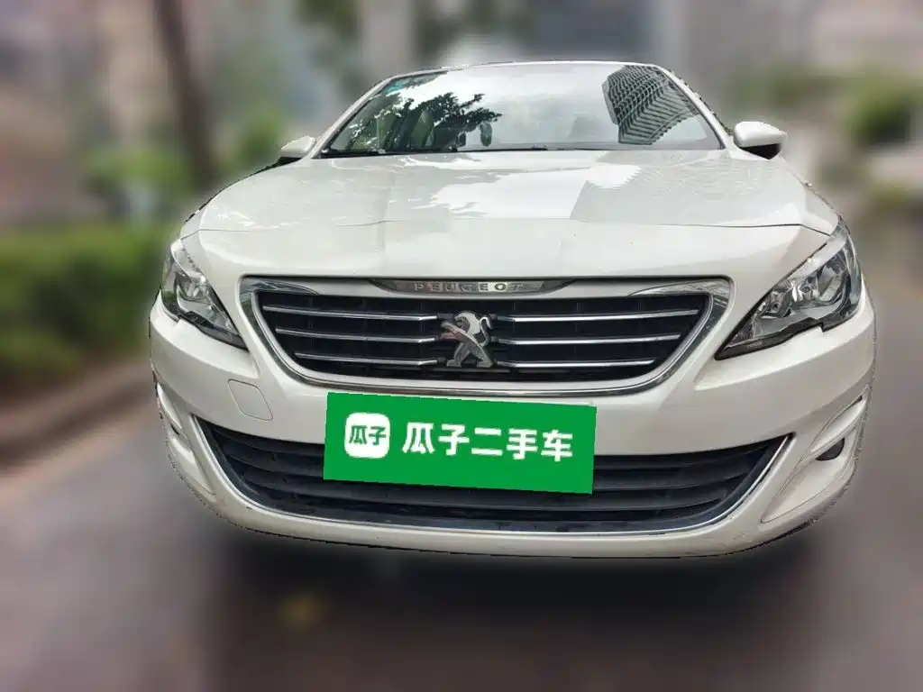 Peugeot 408 1.6 T Auto Luxury