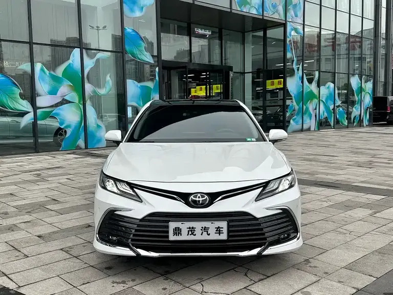 Toyota Camry 2.5 G Luxury