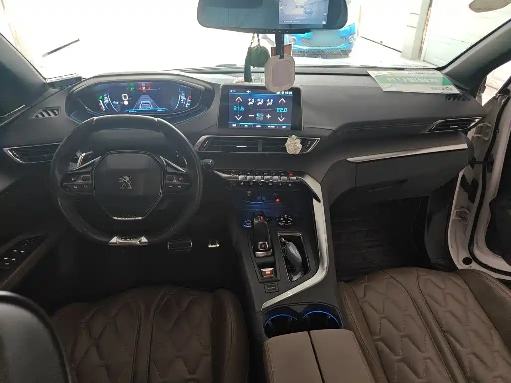 Peugeot 5008 380 THP 7-seat Luxury GT