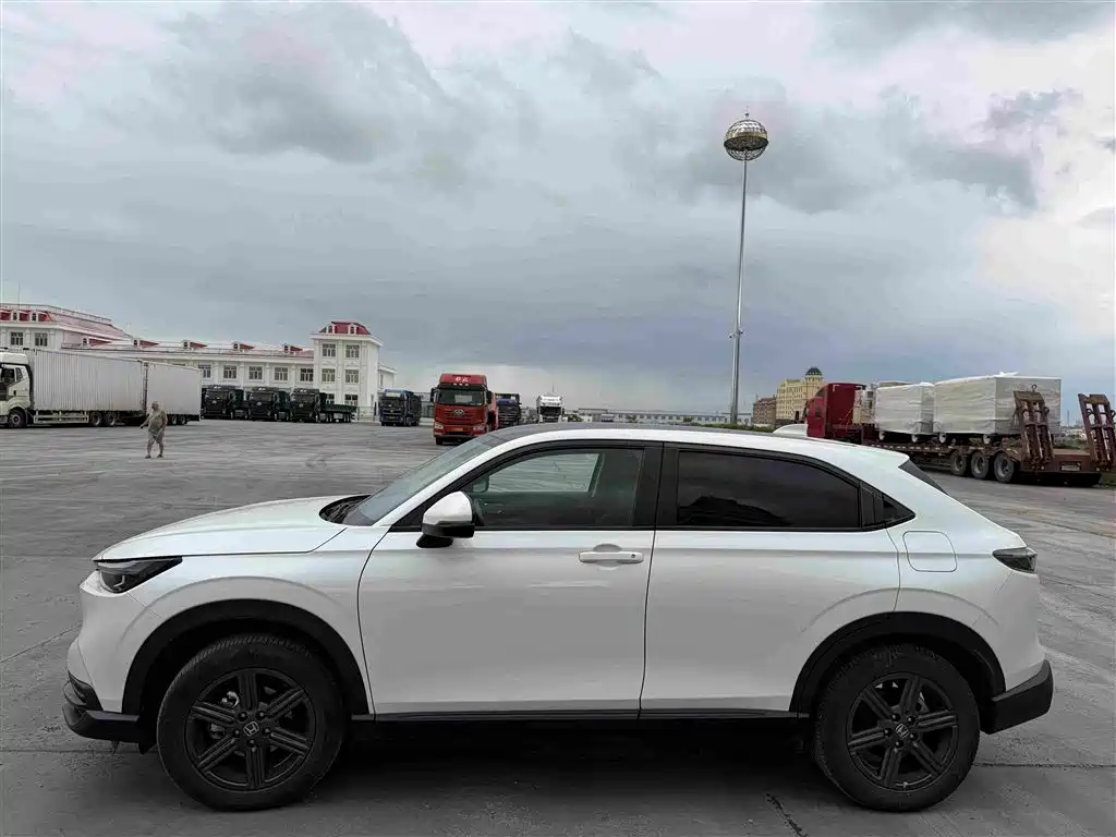Honda XR-V 1.5 L CVT Hot Trend