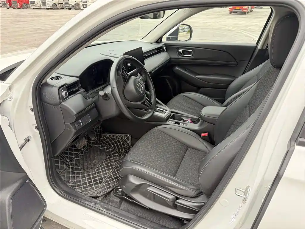 Honda XR-V 1.5 L CVT Hot Trend