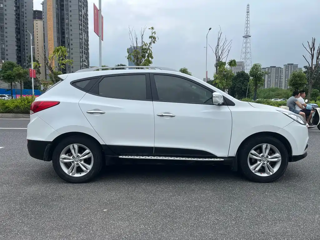 Hyundai ix35 2.0 L Auto 2 WD Intelligent GLS CN-IV