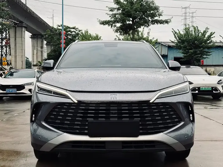 BYD Song L DM-i 112 km Leading