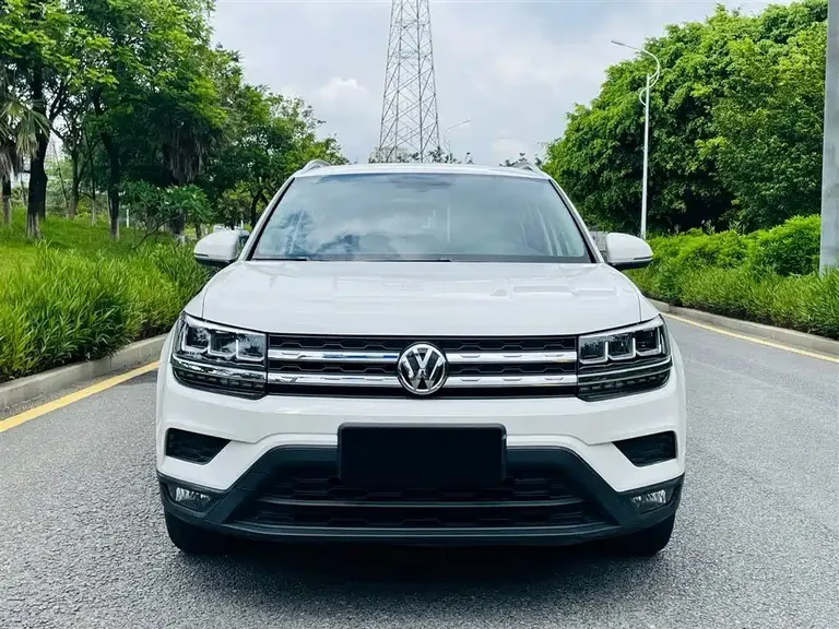 Volkswagen Tharu 280 TSI 2 WD Comfort CN-V