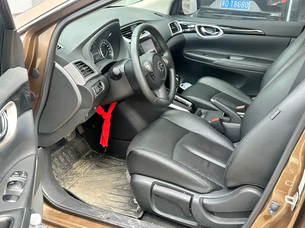 Sylphy 1.6 XV CVT Premium