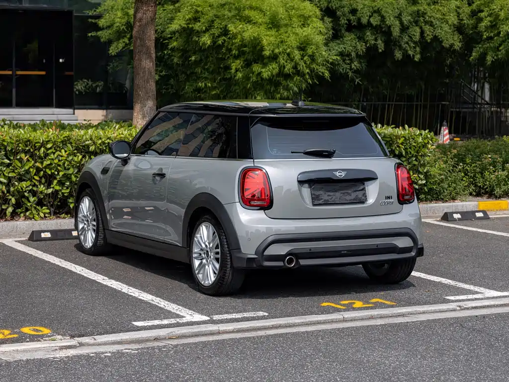 MINI 1.5 T COOPER Artist