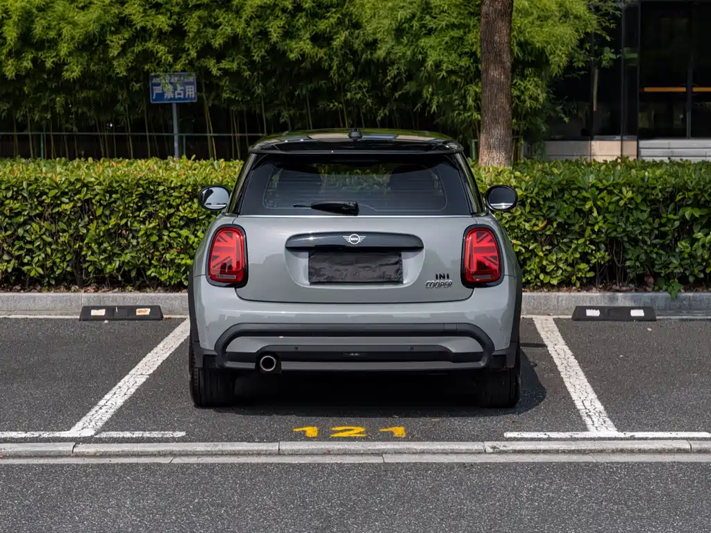 MINI 1.5 T COOPER Artist