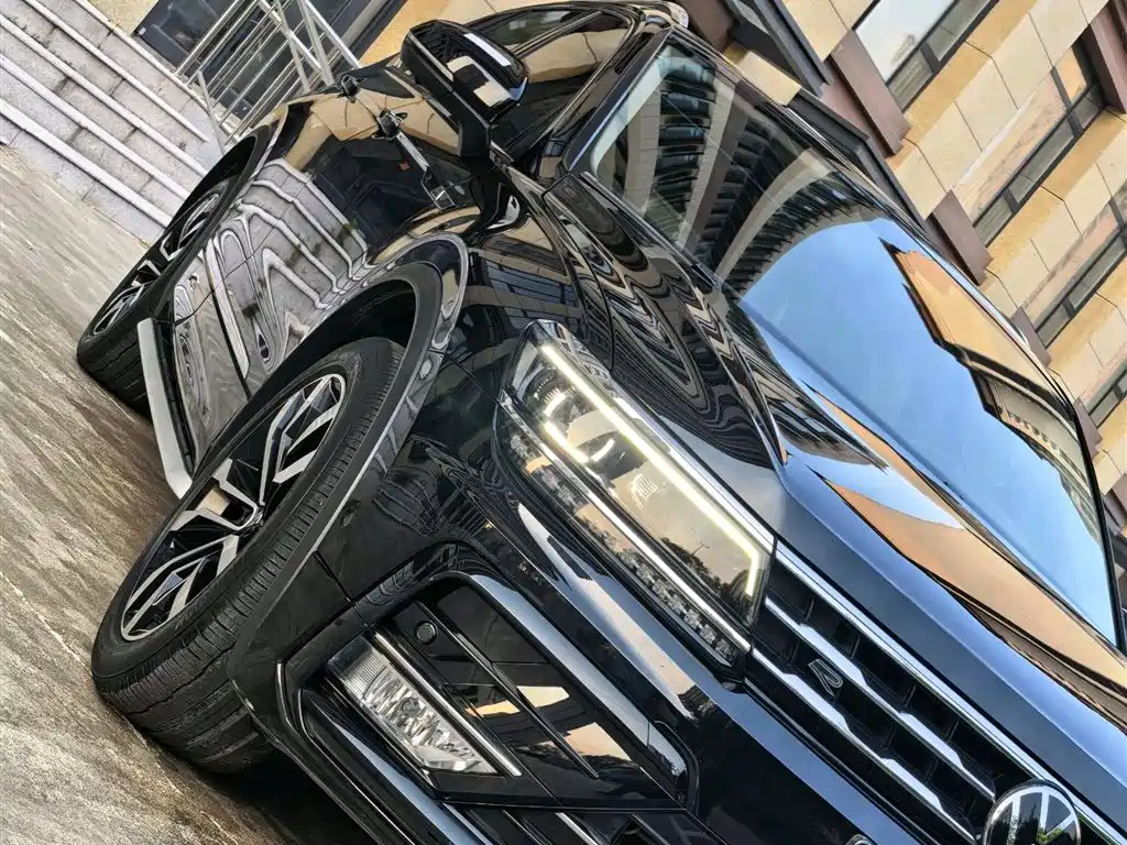 Tiguan L 330 TSI Auto 2 WD R-Line Flagship