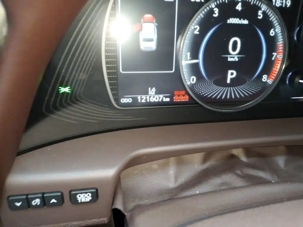 Lexus ES 200 Outstanding