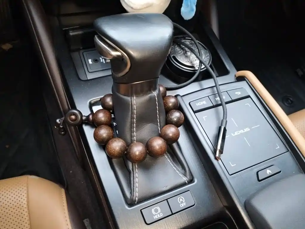 Lexus ES 200 Outstanding
