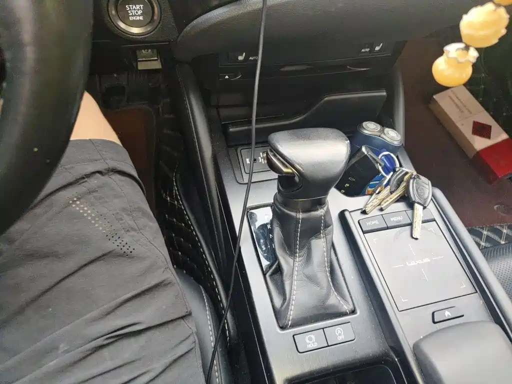 Lexus ES 200 Outstanding CN-V